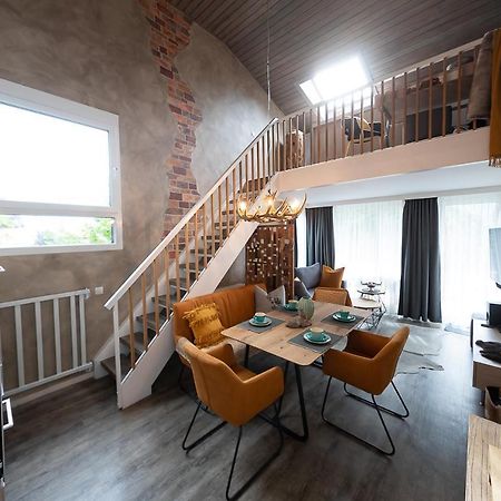 Vip Deluxe 107Qm Auf Zwei Etagen 1 Dopplezimmer Eg 1 Doppelzimmer Auf Der Galerie Sowie 2 Badezimmer Und Komplette Kueche Mit Mikrowelle Und Backofen Ideal Fuer 1 Bis 6 Gaeste Direkter Blick Auf Garten Und Bergblick Alles Nur Nicht 0815 Apartment Schliersee Exterior foto